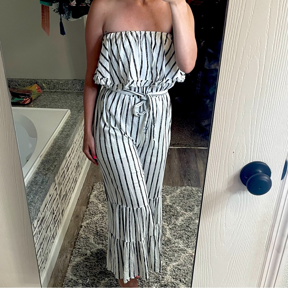Umgee Black & White Sleeveless Bell Bottom Jumpsuit